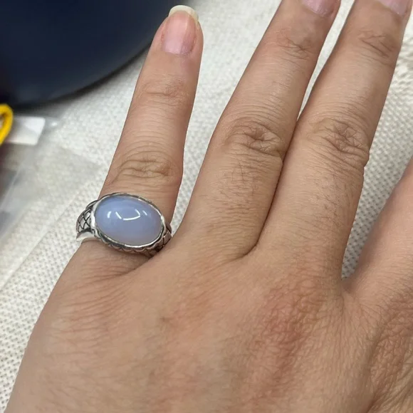 Vintage Sterling Silver Thai Ring with Blue Chalcedony – Size 4.75, 8.9g - Picture 3 of 17